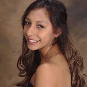 Alexandra Flores W-0419
