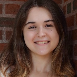 Erin Desmond W-2202