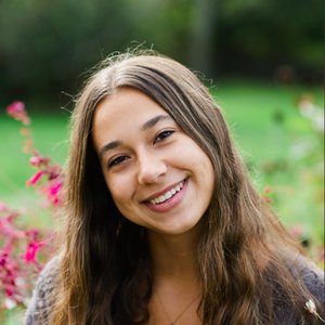 Maya Berg W-2670