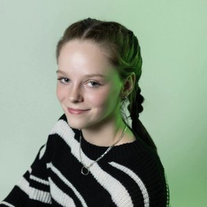 Ashley Oiler W-2678